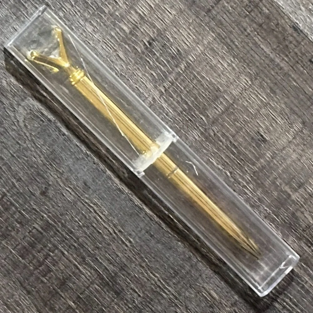 💞 New Elegant Gold Diamond Top Pen